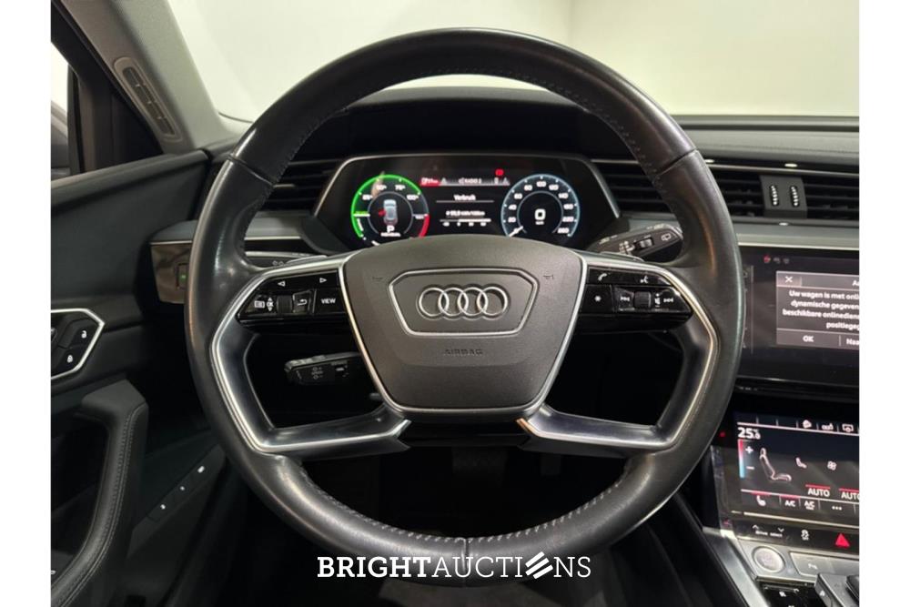 Audi e-tron 50 Launch edition plus Quattro 71 kWh 313pk 2020 (Origineel-NL), J-383-NL