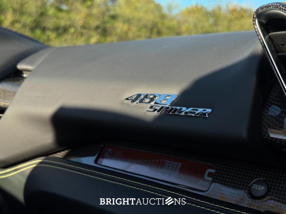 Ferrari 488 Spider HELE 3.9 V8 -Full Carbon- 670pk 2018, GFG-98-P
