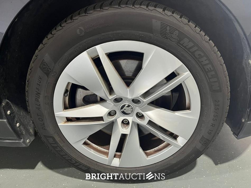 Škoda Enyaq 204pk 2022 (Origineel-NL), P-876-JX