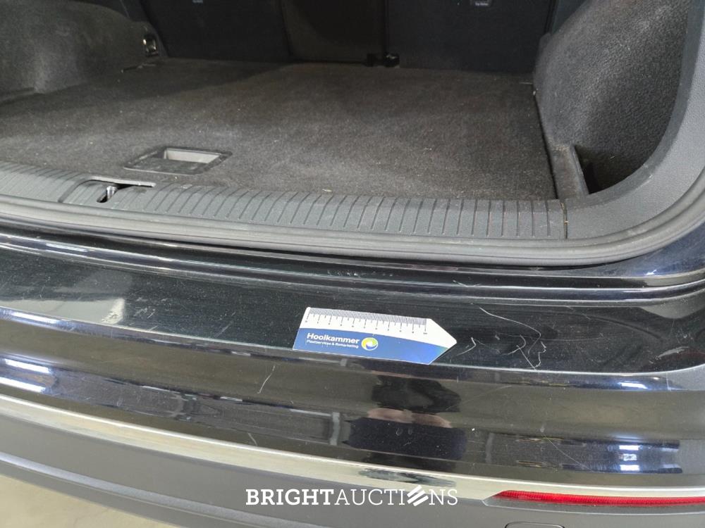 Volkswagen Tiguan Highline 2.0 TDI 150pk 2020, X-013-XH