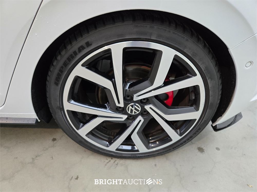 Volkswagen Polo GTI 2.0 TSI 200pk 2020, T-411-VH