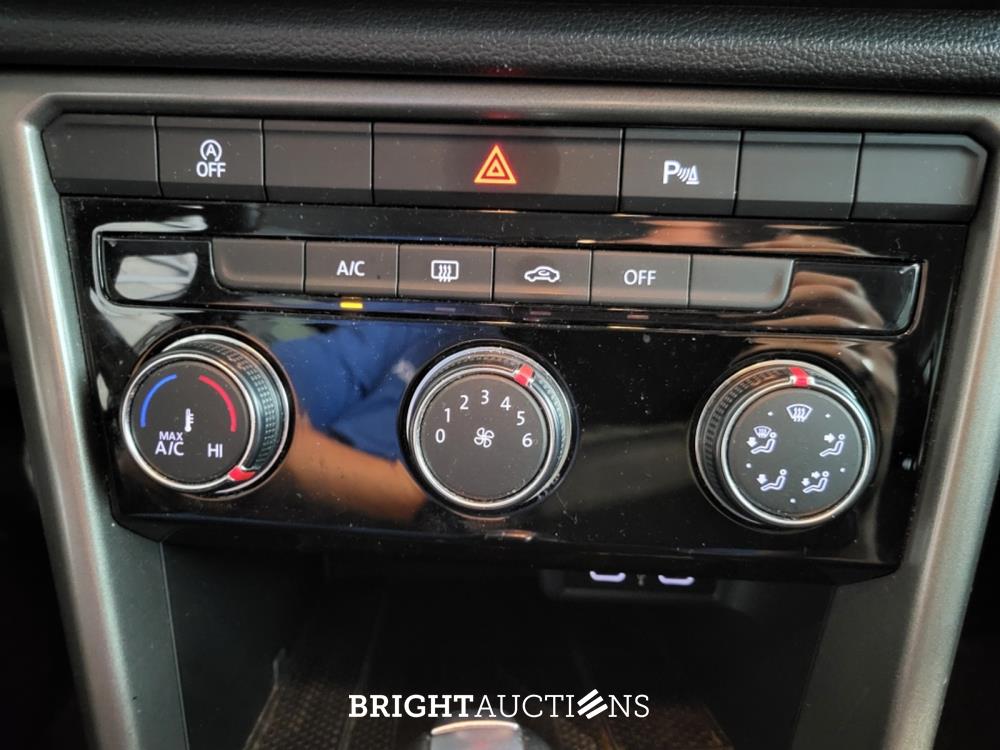 Volkswagen T-Roc Business 1.5 TSI 150pk 2021 (Origineel-NL), L-253-HG