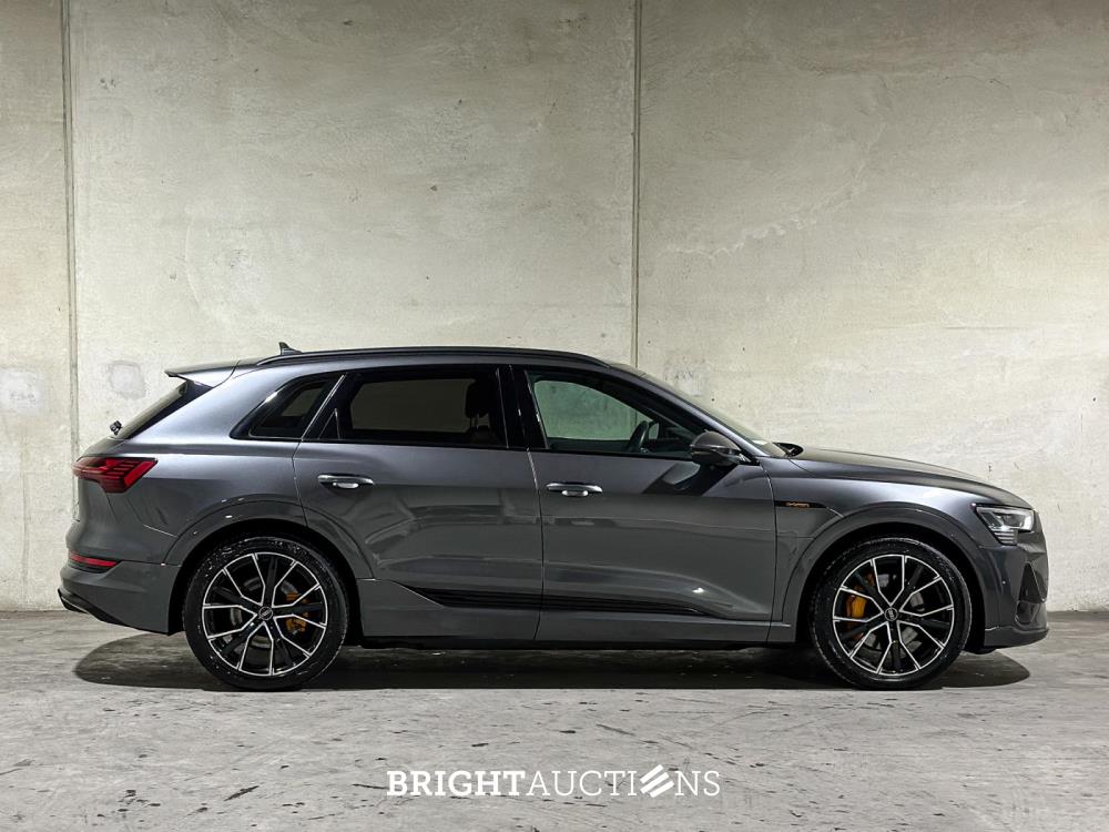 Audi e-tron 55 Quattro S Edition 95 kWh 408pk 2022 (Origineel-NL+1e eigenaar), R-708-BR