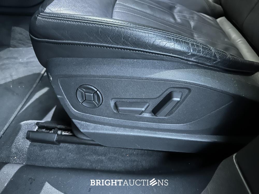 Audi e-tron 55 quattro Business edition Plus 95 kWh 408pk 2020 (Origineel-NL+1e eigenaar), K-706-KJ