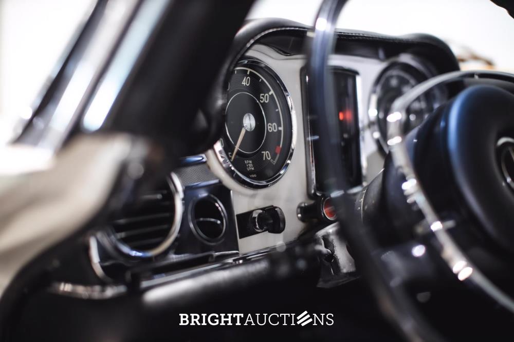 Mercedes-Benz 280 SL Pagode – Handgeschakeld – EU-uitvoering – 2.8 liter zes-in-lijn. 