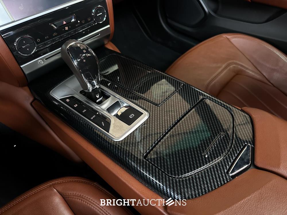 Maserati Quattroporte GTS 3.8 V8 531pk 2013 (CARBON) (29.000 KM)