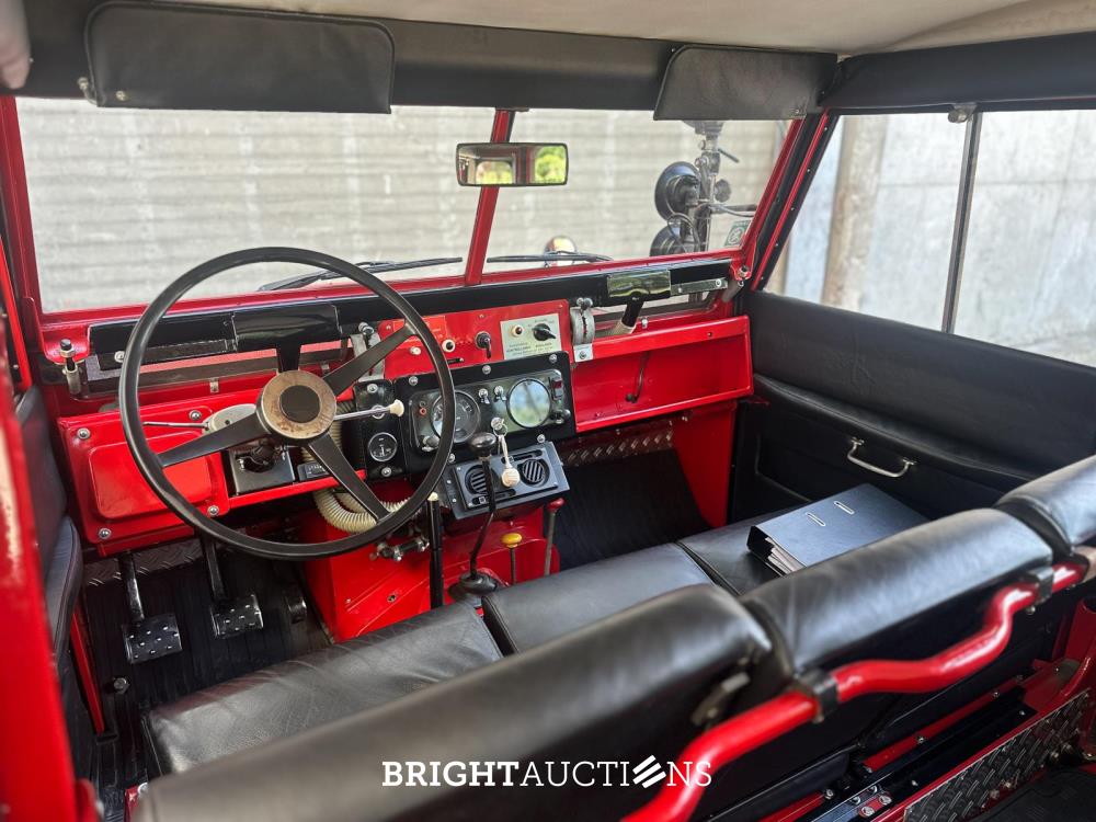Land Rover 109 Series II (BRANDWEER) 78pk 1969, AM-25-29