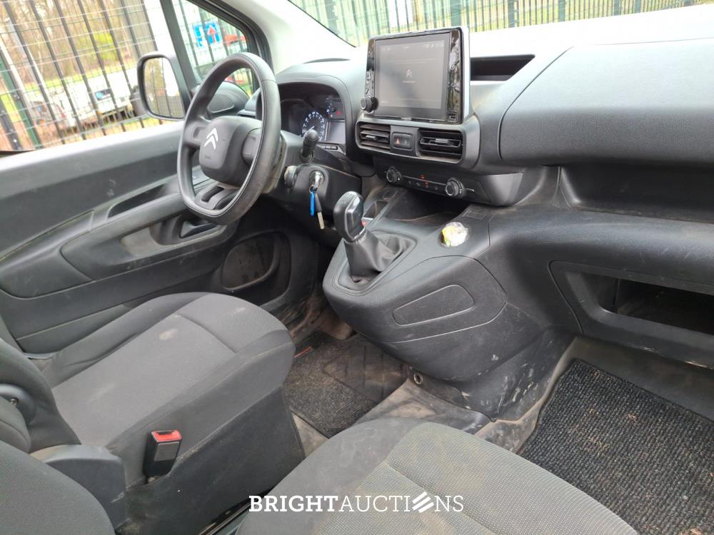 Citroen Berlingo 1.5 BlueHDI Club XL 99 pk 2021, VKN-18-K
