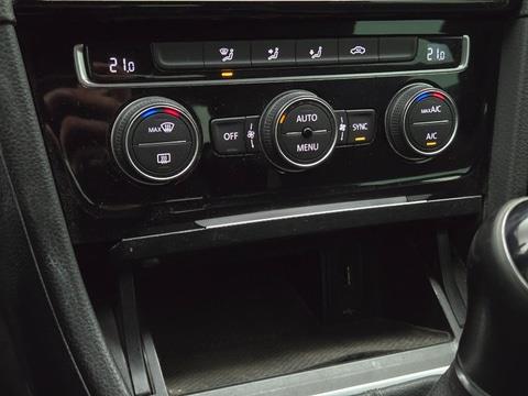 Volkswagen Golf Highline Business R 1.5 TSI 150pk 2019 (Origineel-NL), XG-637-X