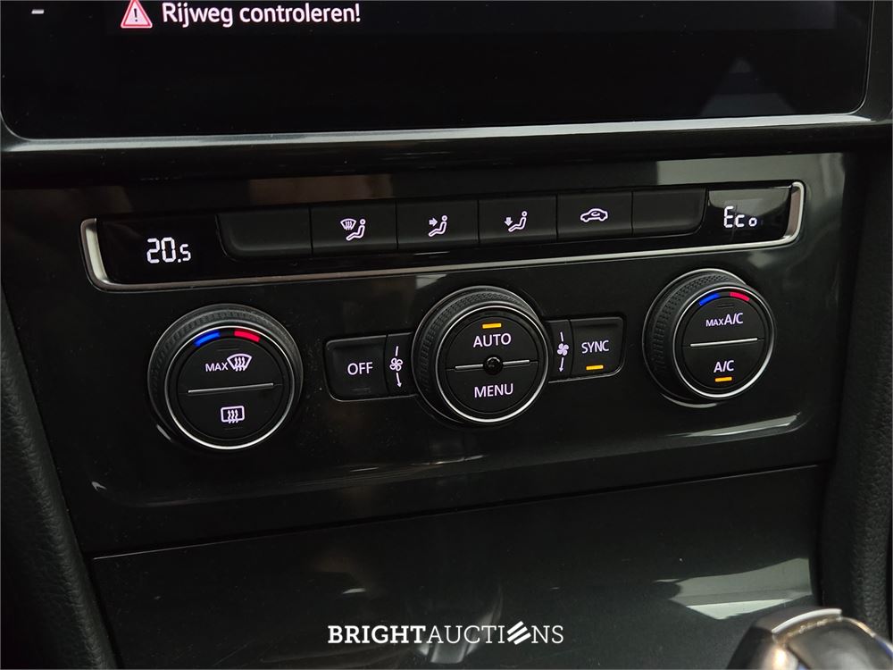 Volkswagen Golf e- e 136pk 2018 (Origineel-NL), TX-203-J
