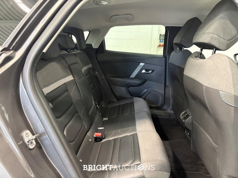 Citroën C4 Shine 1.2 PureTech 131pk 2021, P-245-ZP