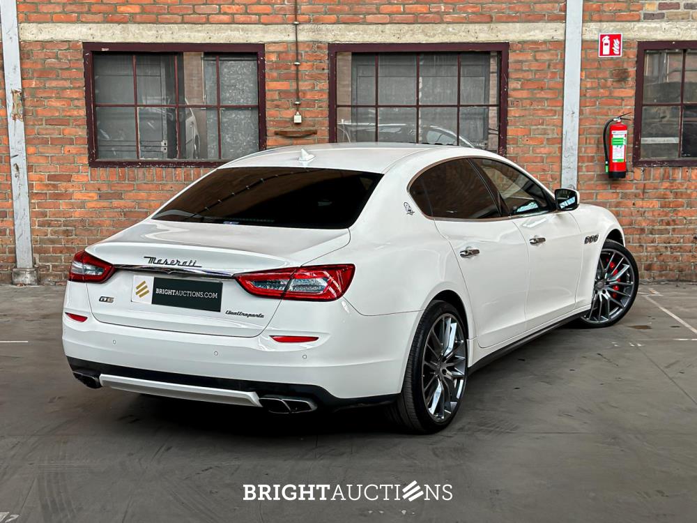 Maserati Quattroporte GTS 3.8 V8 531pk 2013 (CARBON) (29.000 KM)