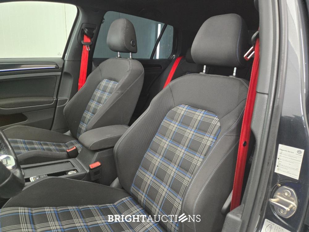 Volkswagen Golf GTE 1.4 TSI 150pk 2016 (Origineel-NL), ND-044-P