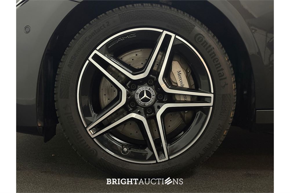 Mercedes-Benz e 300 e E-Klass AMG Line 333pk 2023 (Origineel-NL) E-klasse, R-732-XG