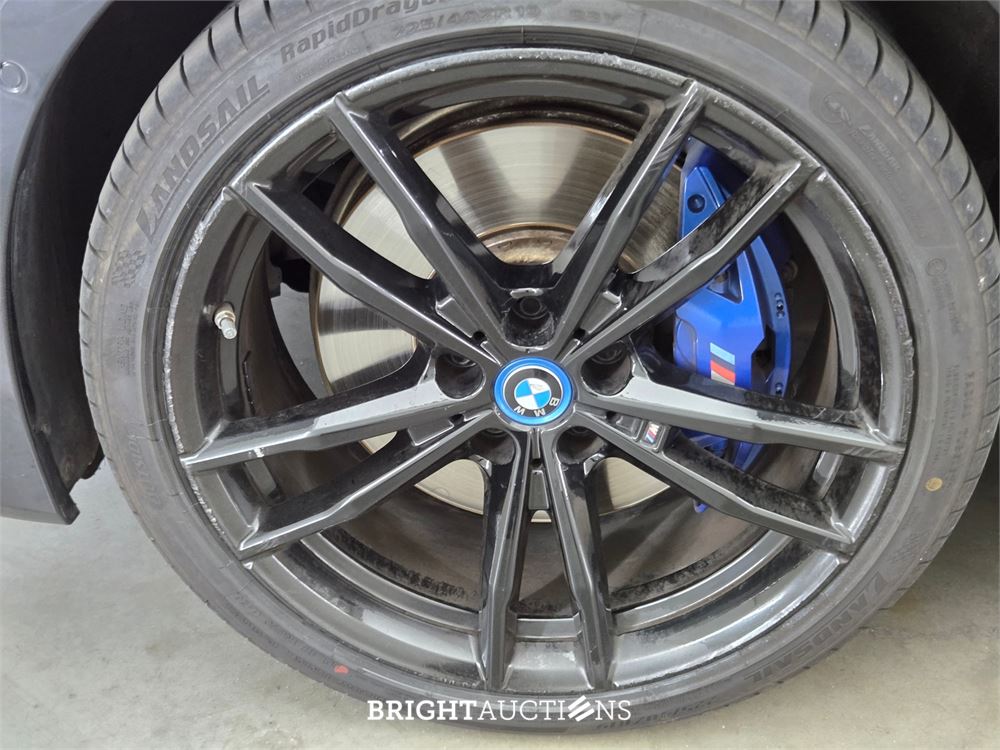 BMW 320e 3-serie Business Edition Plus 276pk 2022 3-Serie, X-458-KK