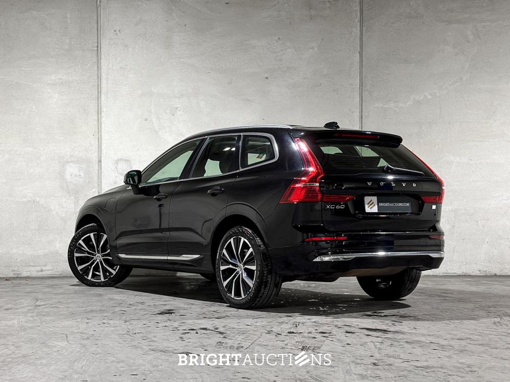 Volvo XC60 2.0 T6 Plug-in hybrid AWD Core Bright 253pk 2027 (Origineel-NL+1e eigenaar), S-190-RP