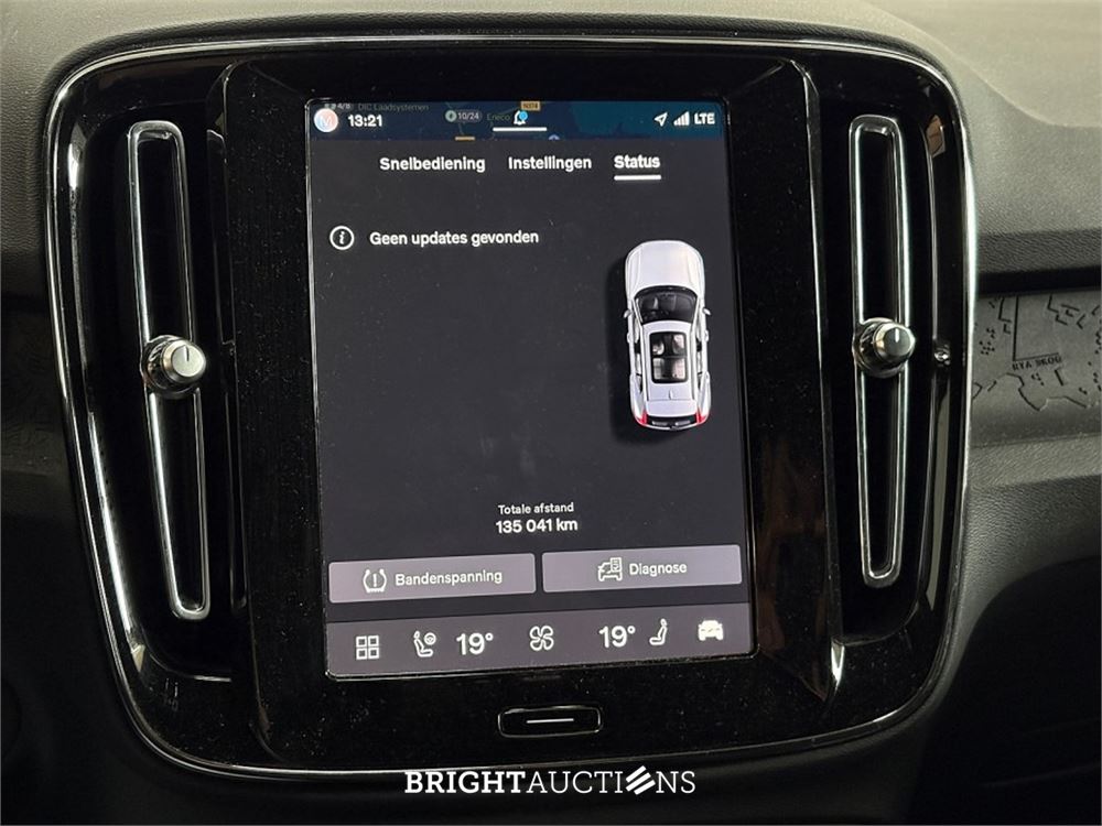 Volvo XC40 Single Motor Core 69 kWh 2024 (Origineel-NL), X-090-PJ