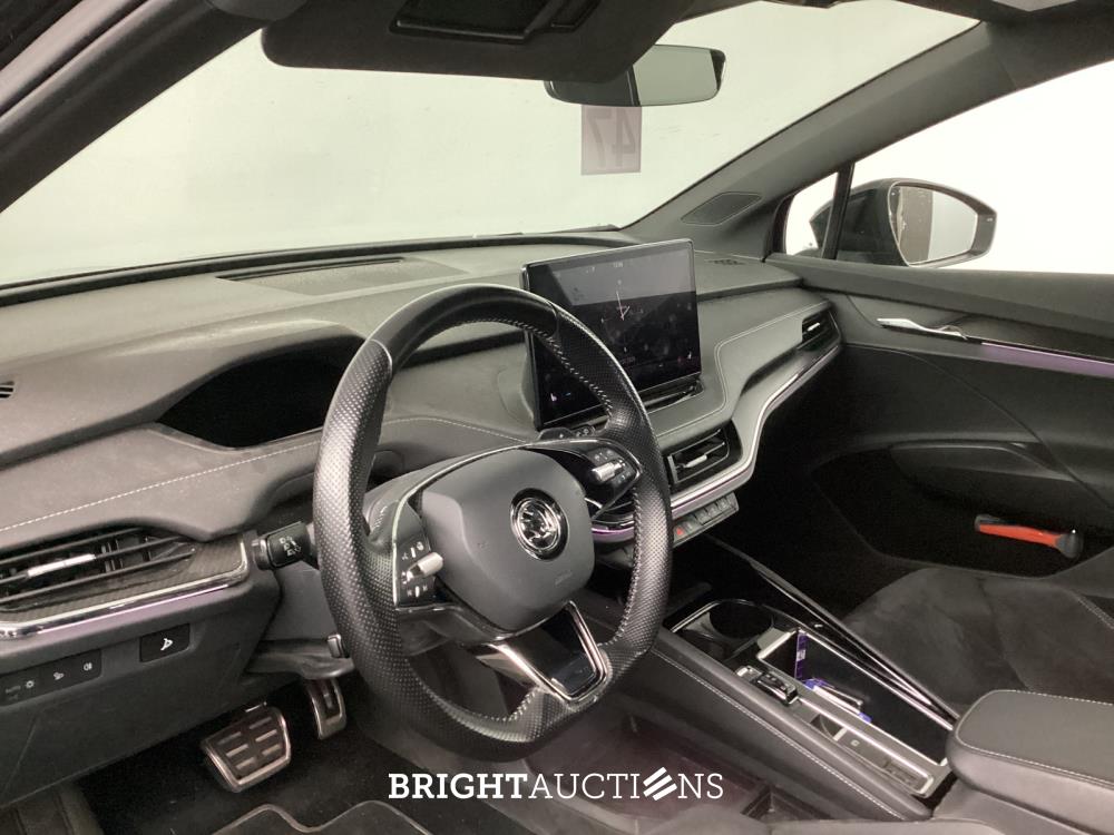 Škoda Enyaq iV 60 Sportline 180pk 2022 (Origineel-NL), P-400-TR