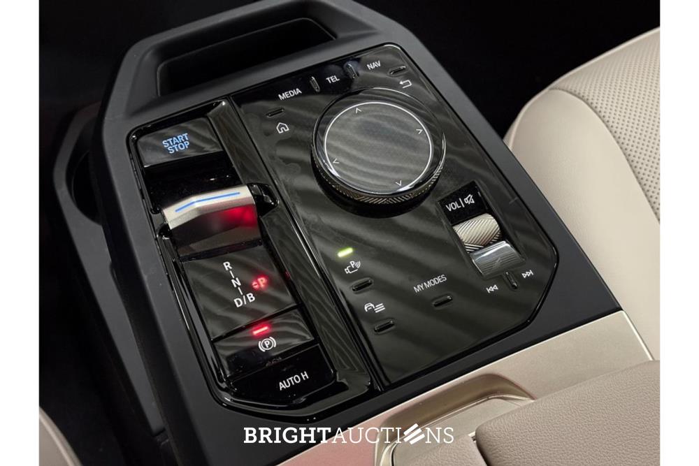 BMW iX 40 Executive xDrive 77 kWh 326pk 2024 (Origineel-NL), GBL-15-V