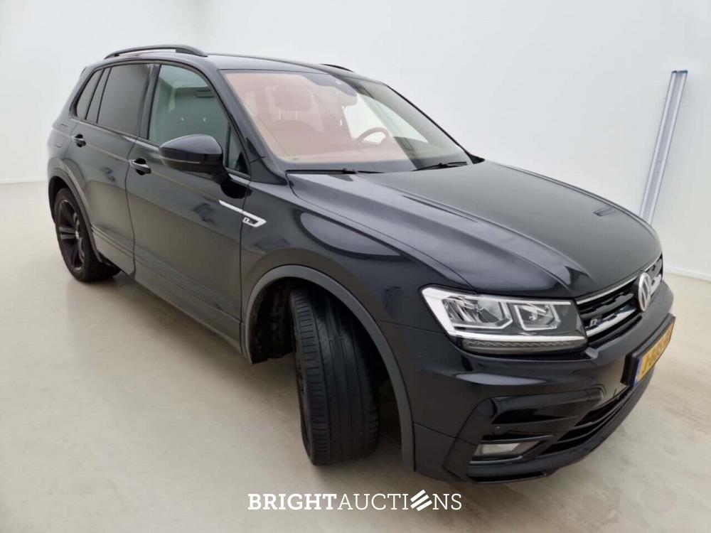 Volkswagen Tiguan Highl. Bus R 1.5 TSI 150pk 2020 (Origineel-NL), J-885-HF