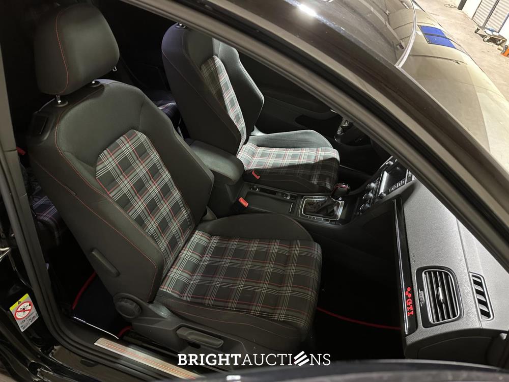 Volkswagen Golf GTI Performance (VII / MK7 / Golf 7) 396pk 2014 