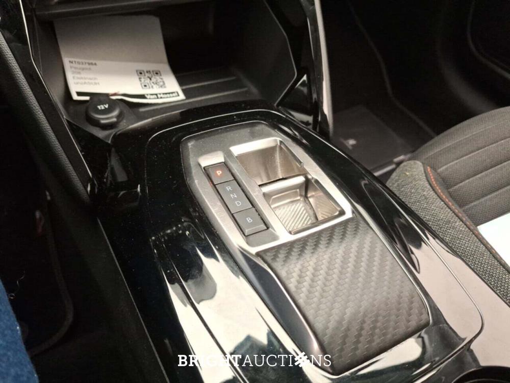 Peugeot 208 Ev Active 50 kWh 136pk 2022 (Origineel-NL), P-132-LT