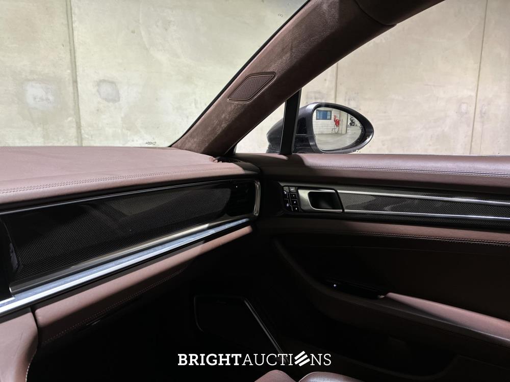 Porsche Panamera Sport Turismo 4 E-Hybrid 2.9 V6 462pk 2018 (Origineel-NL), RR-070-R