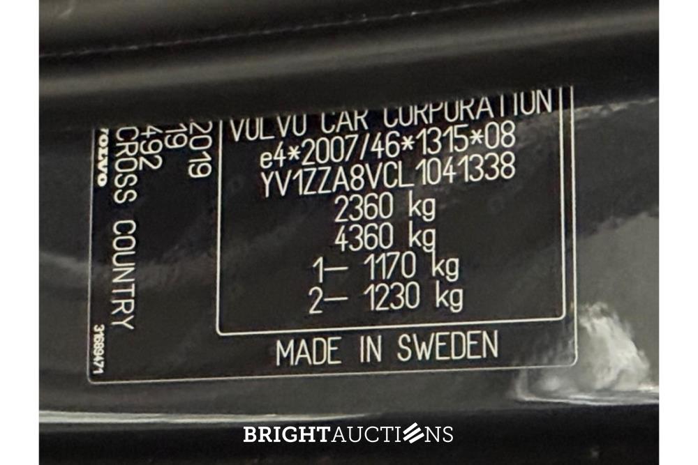 Volvo V60 Cross Country Pro 2.0 AWD 190pk 2020 (Origineel-NL), G-715-ZL