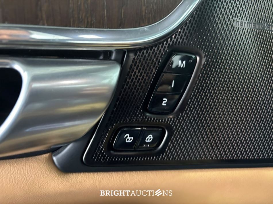 Volvo V90 T6 Plug-in Hybrid Ultimate Bright 2.0 AWD 398pk 2023 (Origineel-NL), X-873-GN