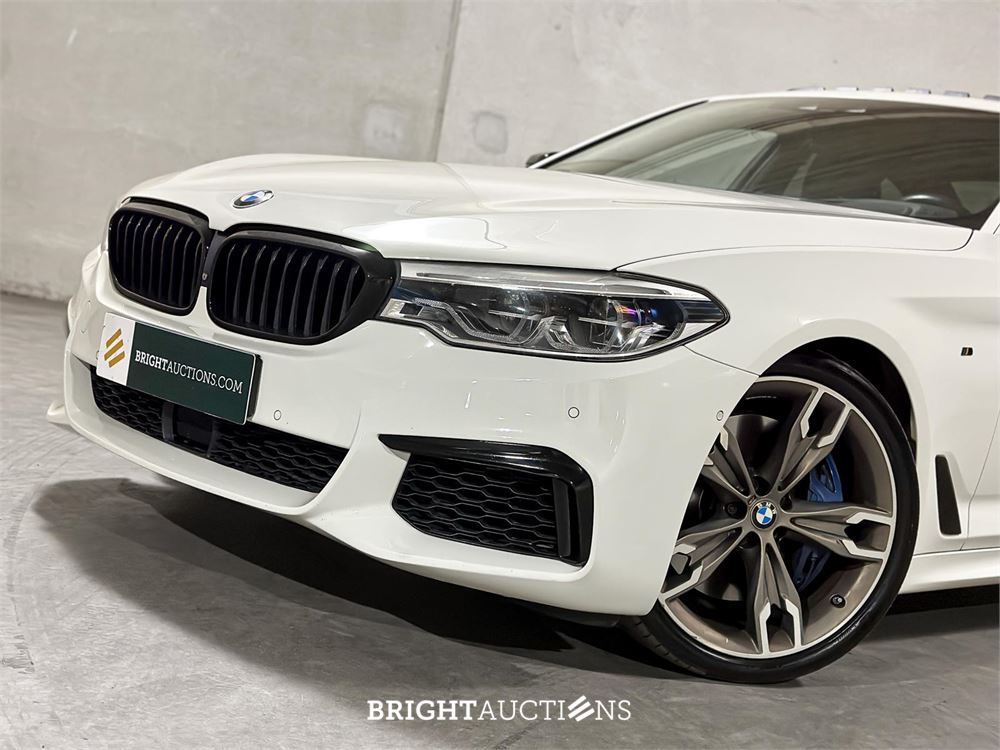 BMW M550i xDrive High Executive 462pk 2018 5-serie, KKP-44-R