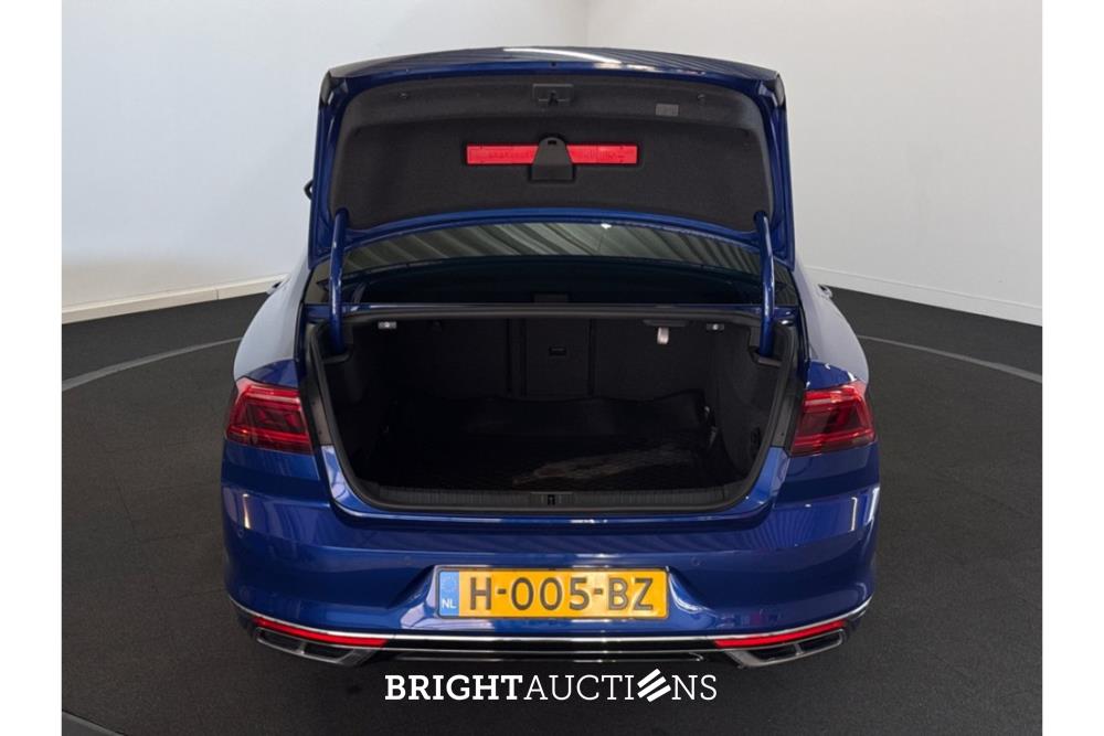 Volkswagen Passat Elegance Business R 1.5 TSI 149pk 2020 (Origineel-NL), H-005-BZ