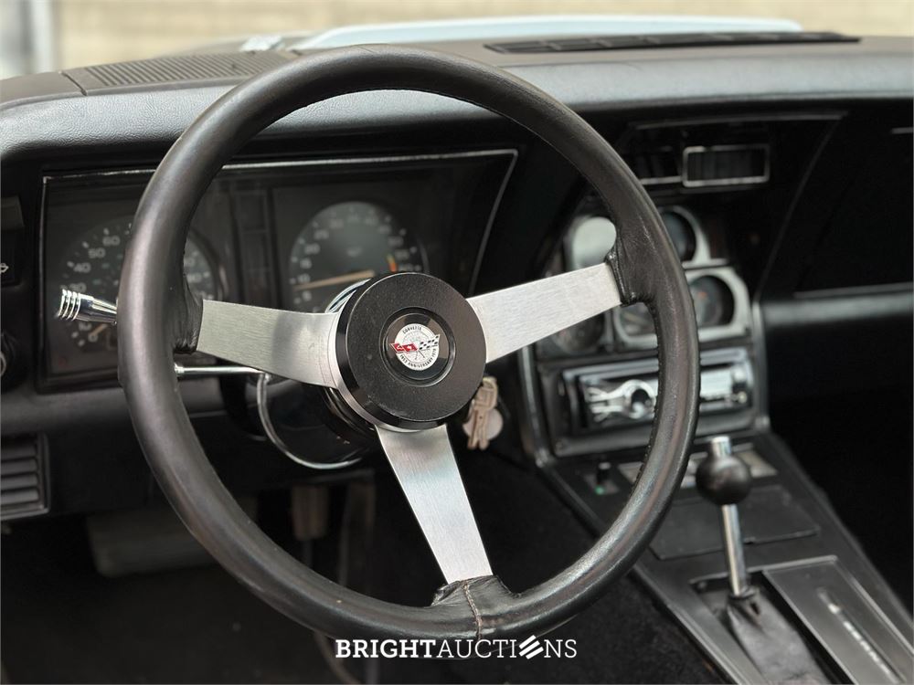 Chevrolet Corvette 5.7 V8 Convertible Two-Tone L-82 ANNIVERSARY EDITION 1 YZ 87 194pk 1978, 15-XXL-9
