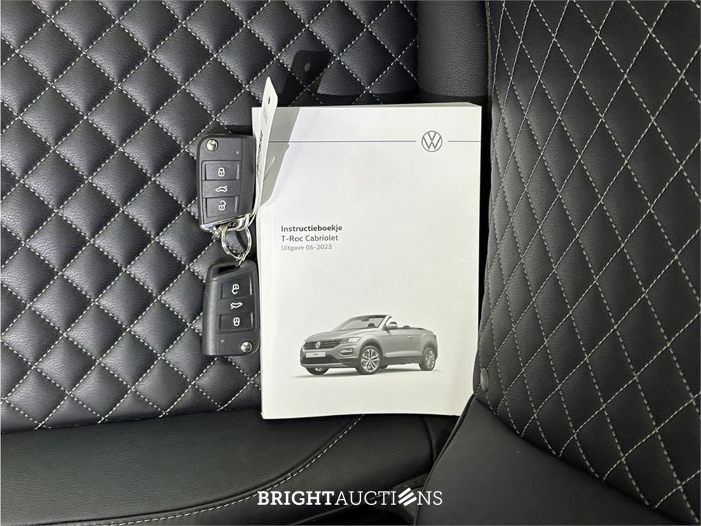 Volkswagen T-Roc R-Line Cabrio 1.5 TSI DSG 149pk 2024 (Origineel-NL), Z-900-KP