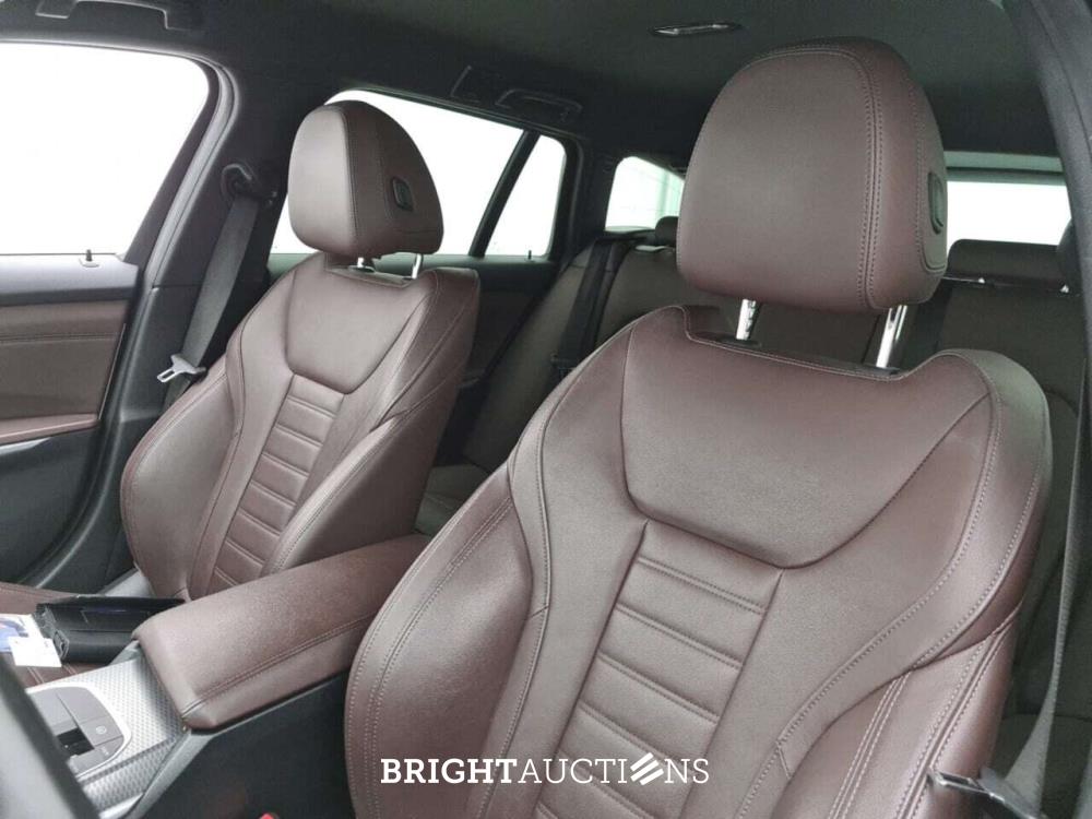 BMW 320e Touring M Sport 272pk 2022 (Origineel-NL) 3-Serie, R-268-NT