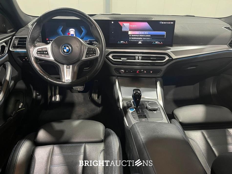 BMW i4 eDrive40 High Executive M-pakket 84 kWh 340pk 2022 (Origineel-NL), S-596-BD