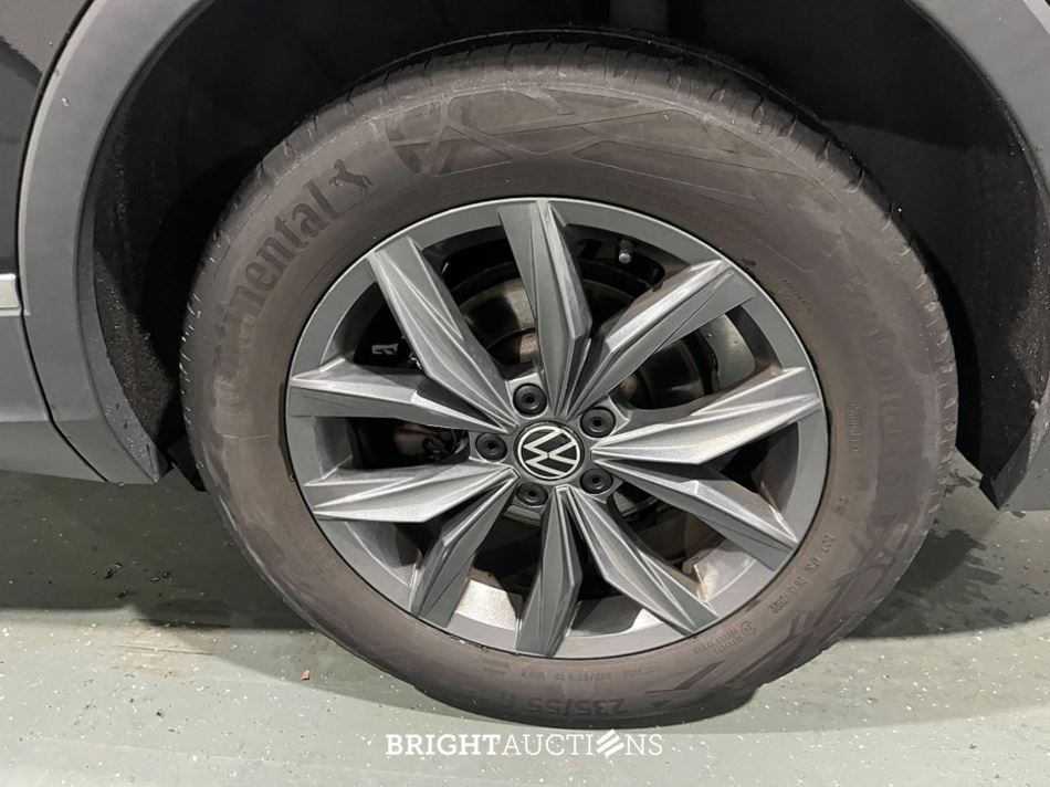 Volkswagen Tiguan Allspace Life Business 1.5 TSI 150pk 2022 (Origineel-NL), R-584-KH