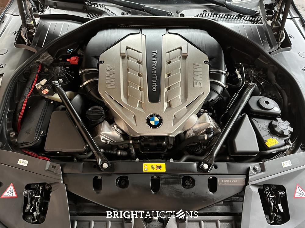 BMW ActiveHybrid7 F04 4.4 V8 465pk 2011