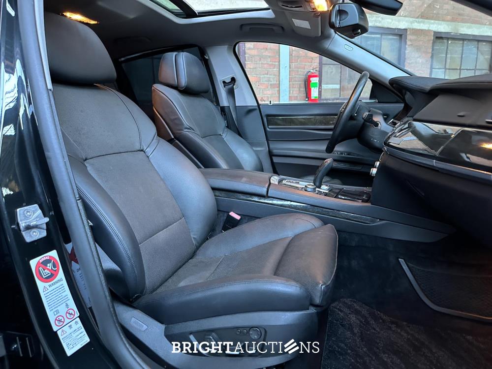 BMW ActiveHybrid7 F04 4.4 V8 7-serie 465pk 2011 -Youngtimer-