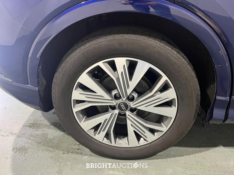 Audi Q4 e-tron 40 Launch edition Advanced Plus 77 kWh 204pk 2021 (Origineel-NL), N-884-PK