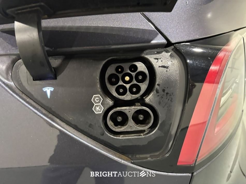 Tesla Model Y RWD 58 kWh 238pk 2023 (Origineel-NL), S-167-PJ