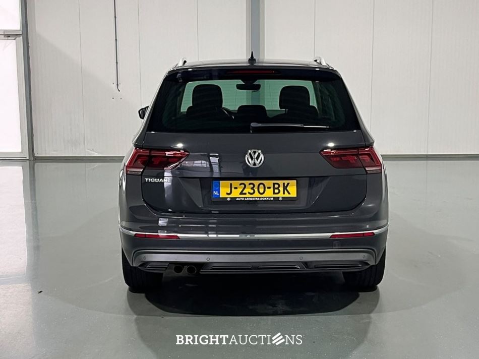 Volkswagen Tiguan ACT Highline 1.5 TSI 150pk 2020 (Origineel-NL), J-230-BK