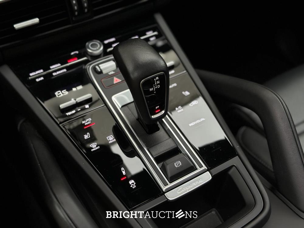 Porsche Cayenne E-Hybrid Platinum Edition 3.0 V6 462pk 2023 (Origineel-NL), NL-kenteken
