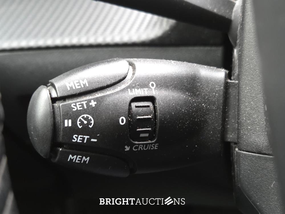 Peugeot 2008 Blue Lease Active 1.2 PureTech 102pk 2021 (Origineel-NL), K-814-KD