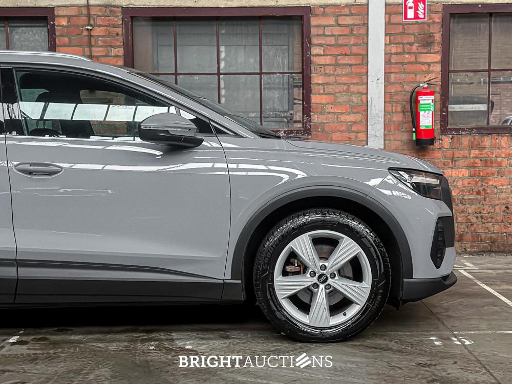 Audi Q4 e-tron 35 Launch edition 55 kWh 170pk 2021 (Origineel-NL+1e eigenaar), N-924-PK