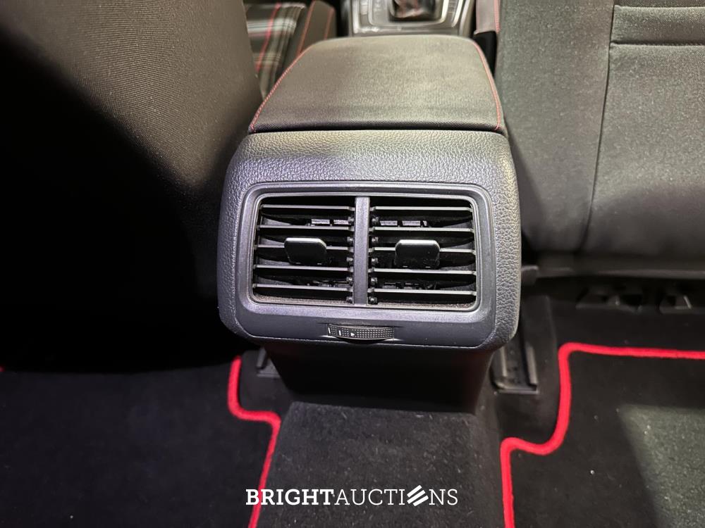 Volkswagen Golf GTI Performance (VII / MK7 / Golf 7) 396pk 2014 