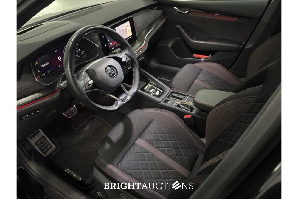 Škoda Octavia Combi RS iV PHEV Business 1.4 TSI 258pk 2021 (Origineel-NL), N-280-KK