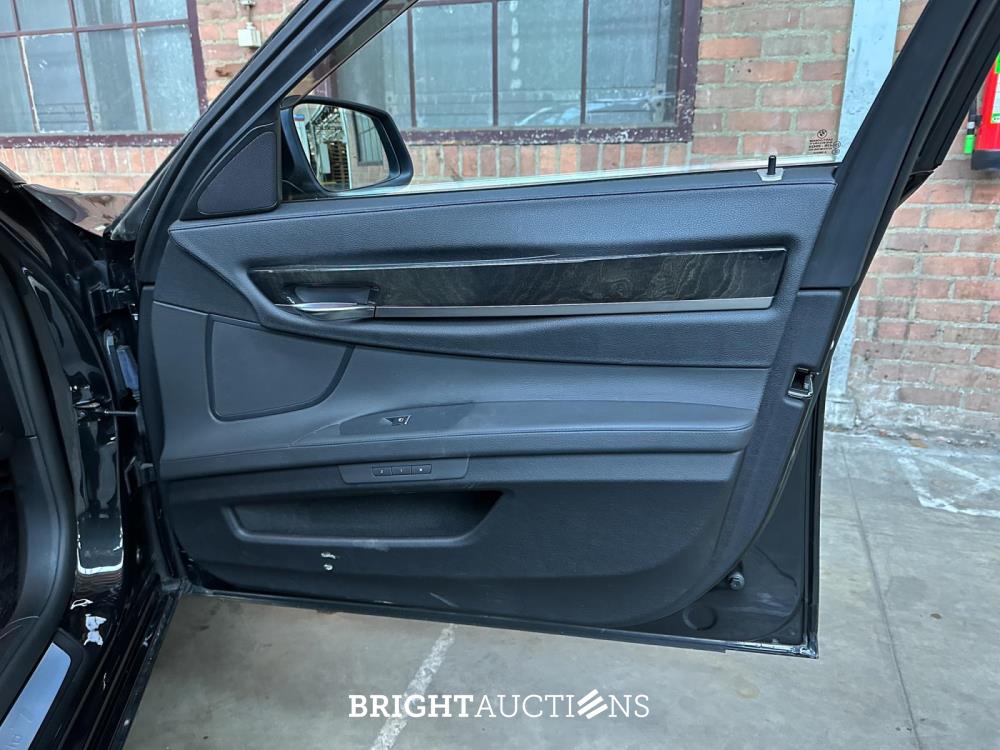 BMW ActiveHybrid7 F04 4.4 V8 7-serie 465pk 2011 -Youngtimer-