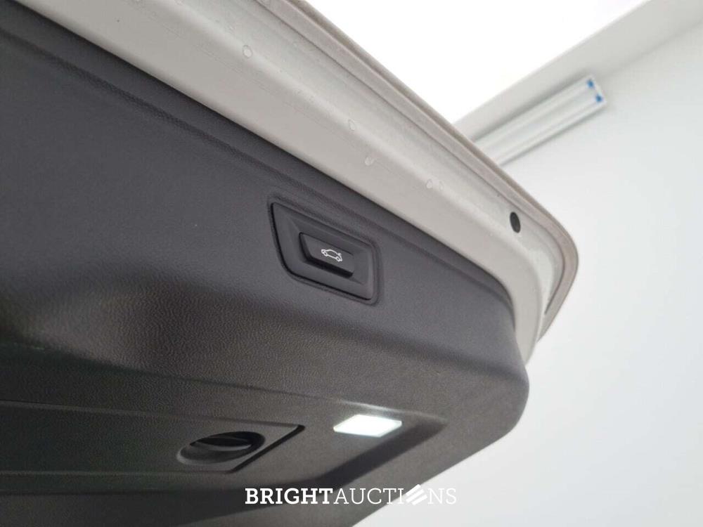 BMW 320e Touring M Sport 272pk 2022 (Origineel-NL) 3-Serie, R-268-NT