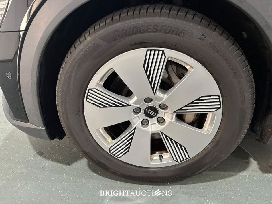 Audi e-tron 55 edition Quattro 95 kWh 408pk 2022 (Origineel-NL), R-329-SF