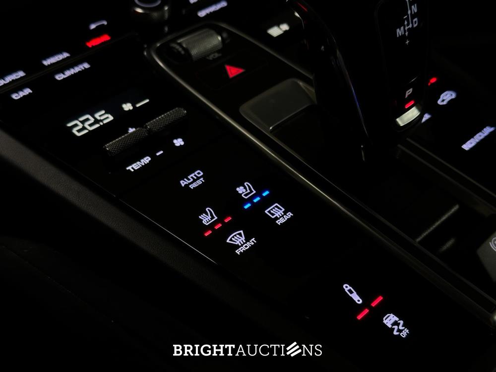 Porsche Cayenne 3.0 E-Hybrid Platinum Edition 462pk 2022, X-844-ZG